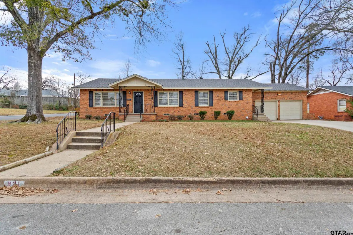 921 Barbara St, Tyler, TX 75701 - #1