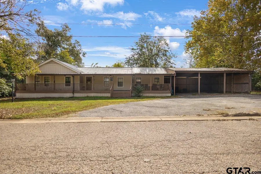 204 W Tarbutton Street, Troup, TX 75789 - #2