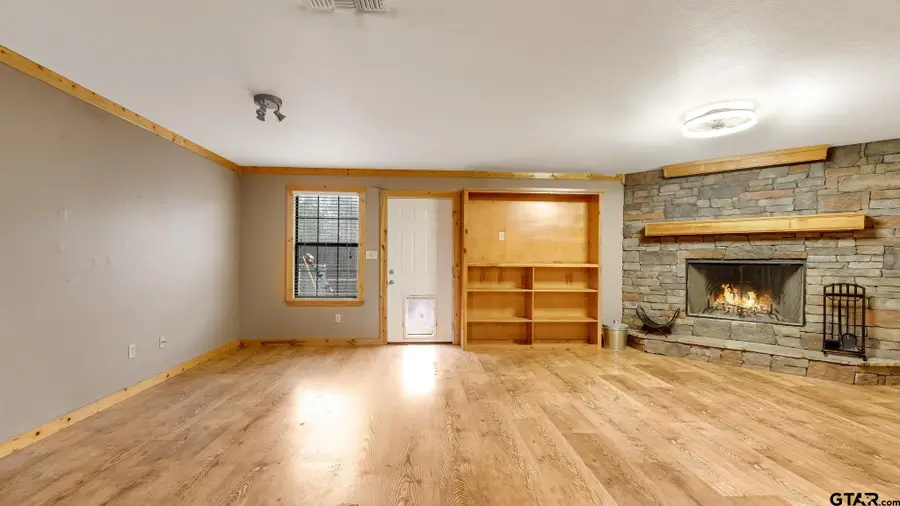 900 Primrose Rd, Gilmer, TX 75644 - Image #2