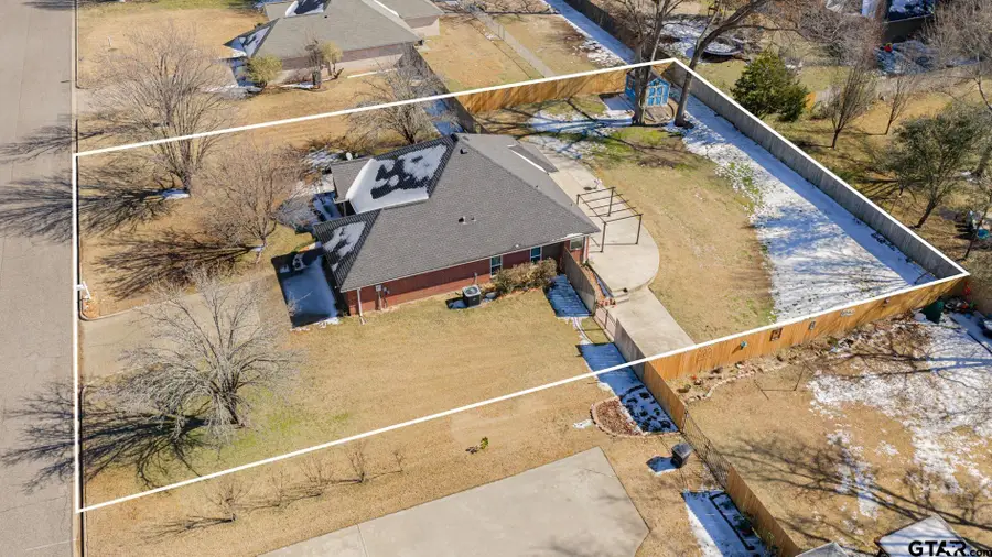 814 Braewood Circle, Lindale, TX 75771 - Image #2