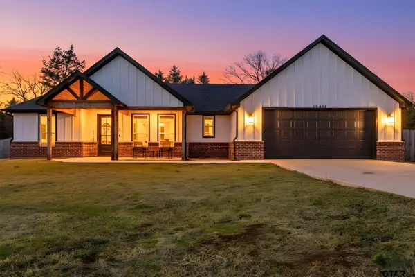 19438 Cedarpark Place, Lindale, TX 75771