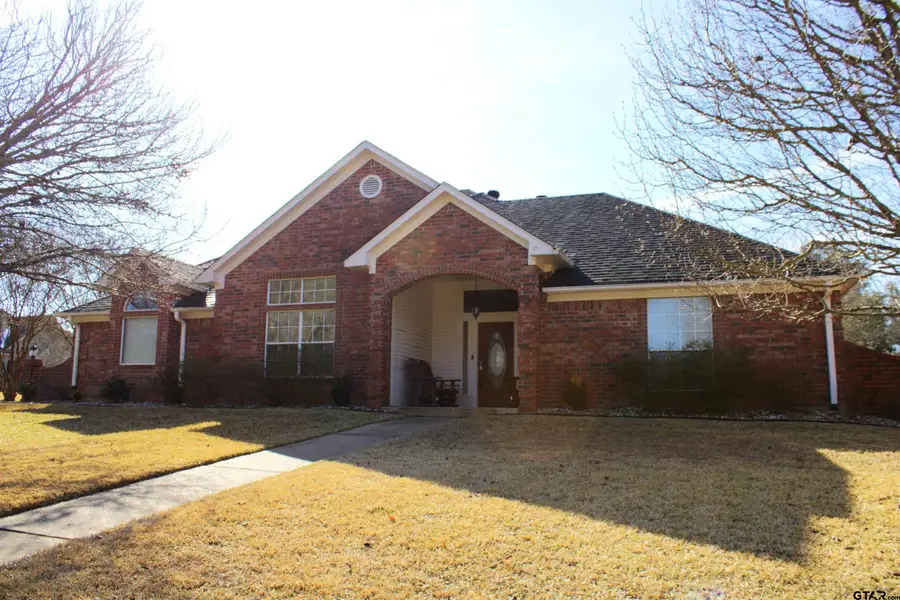 1535 Luann Ln, Tyler, TX 75703 - Image #2