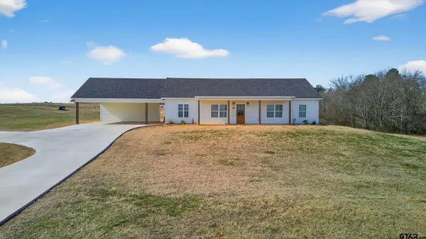 305 Gallatin Cutoff Rd, Jacksonville, TX 75766