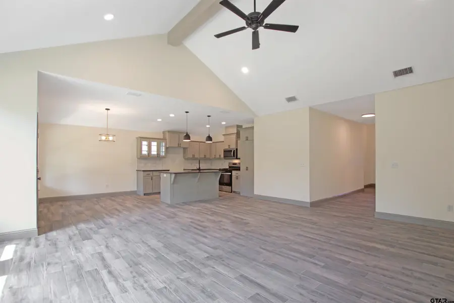 16318 Crossing Cir., Lindale, TX 75771 - Image #2