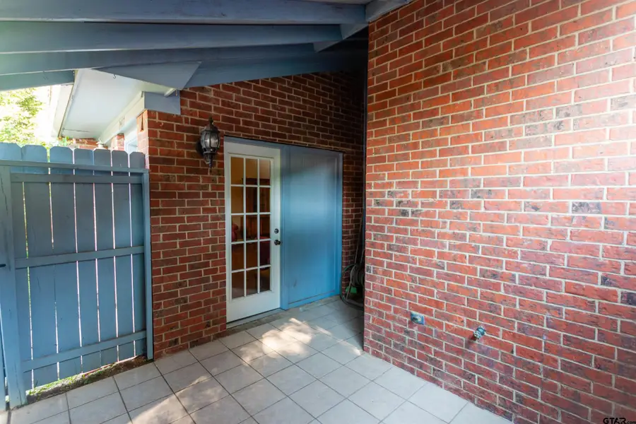 2417 Riviera, Tyler, TX 75707 - Image #3