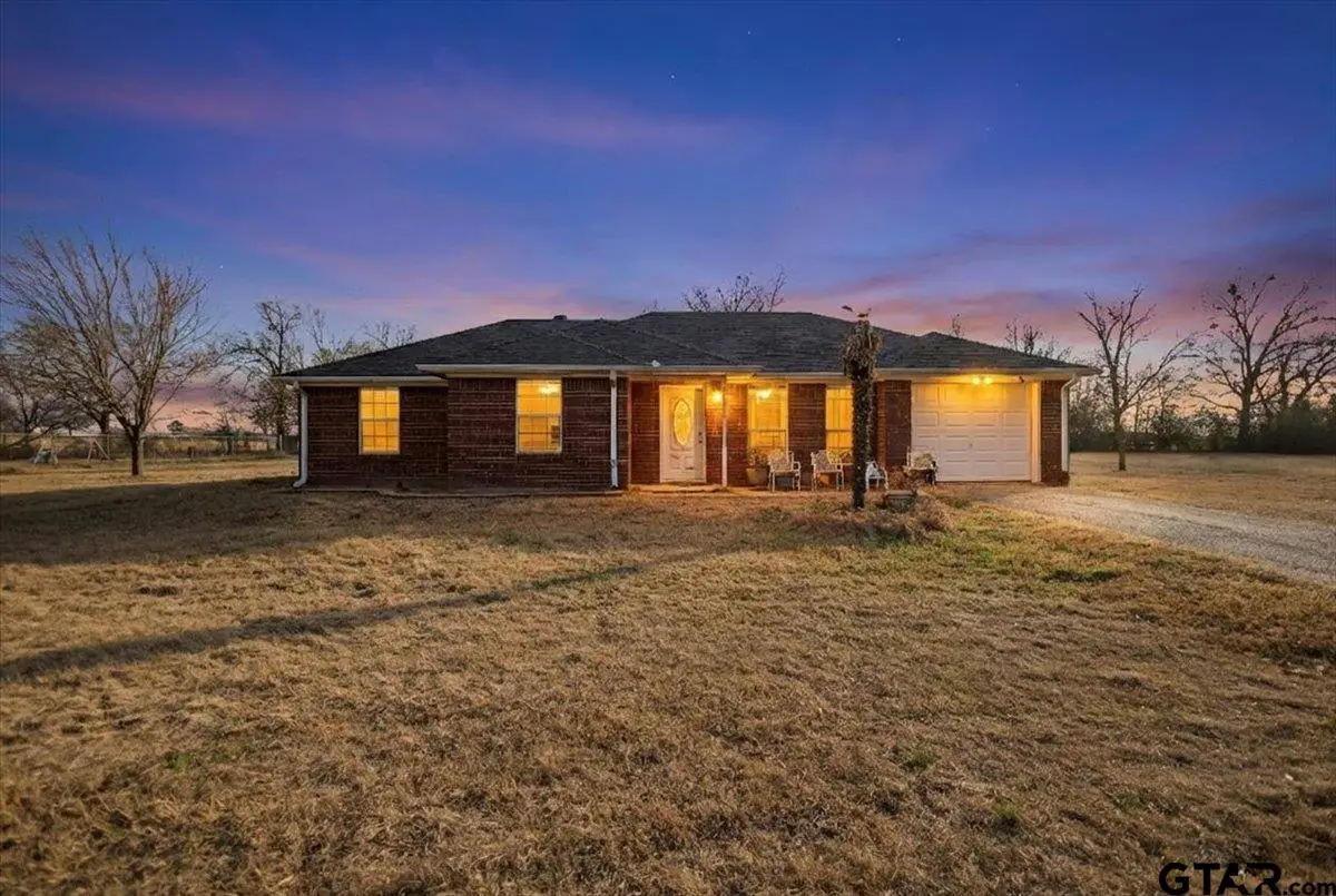 15389 Oaks West Dr, Tyler, TX 75704 - Image #1