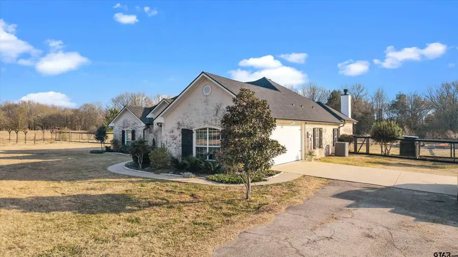 635 Boundry St, Mineola, TX 75773 - #2