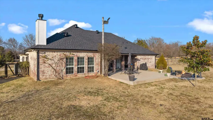 635 Boundry St, Mineola, TX 75773 - #3