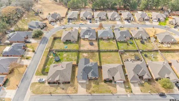 440 Maggie Cir, Flint, TX 75762