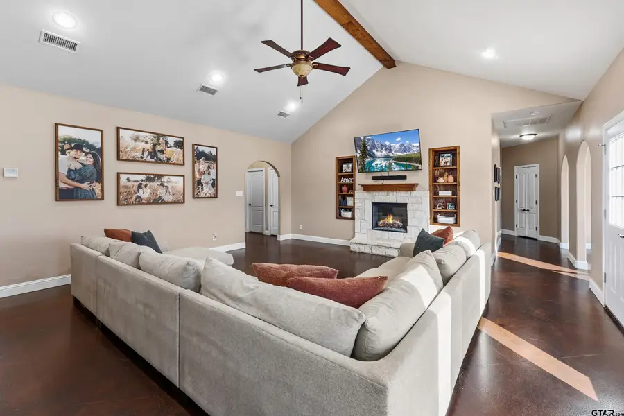 205 VZ County Road 4807, Ben Wheeler, TX 75754 - #2