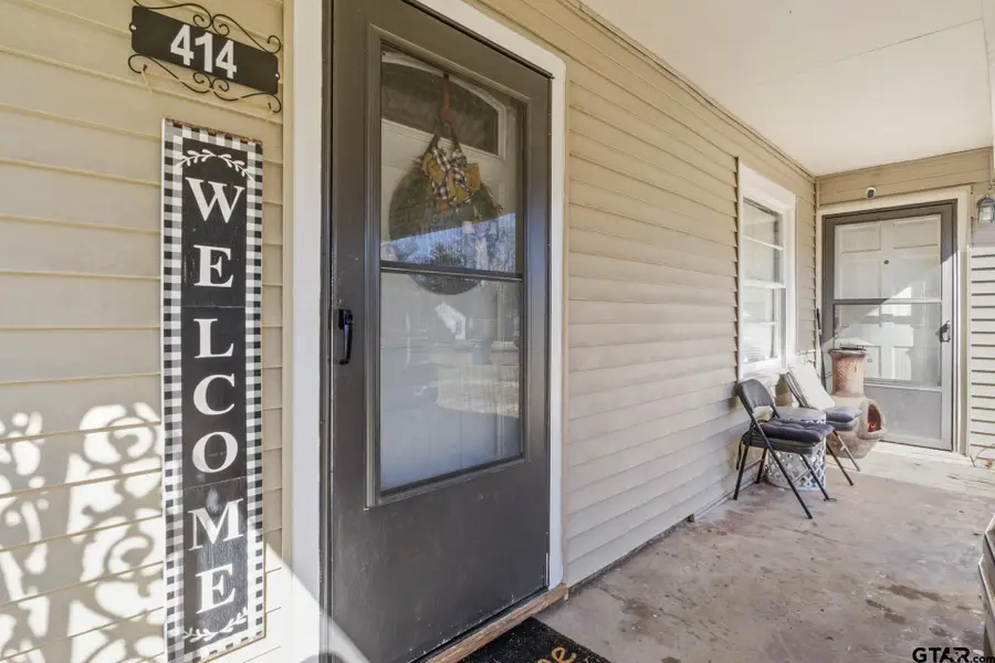 414 Lindsey St, Daingerfield, TX 75638 - #3