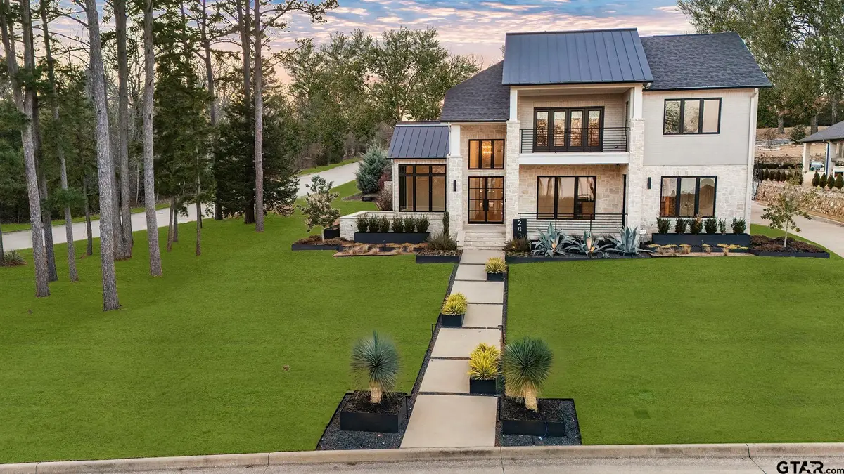 2432 Bellview Circle, Tyler, TX 75703 - Image #1