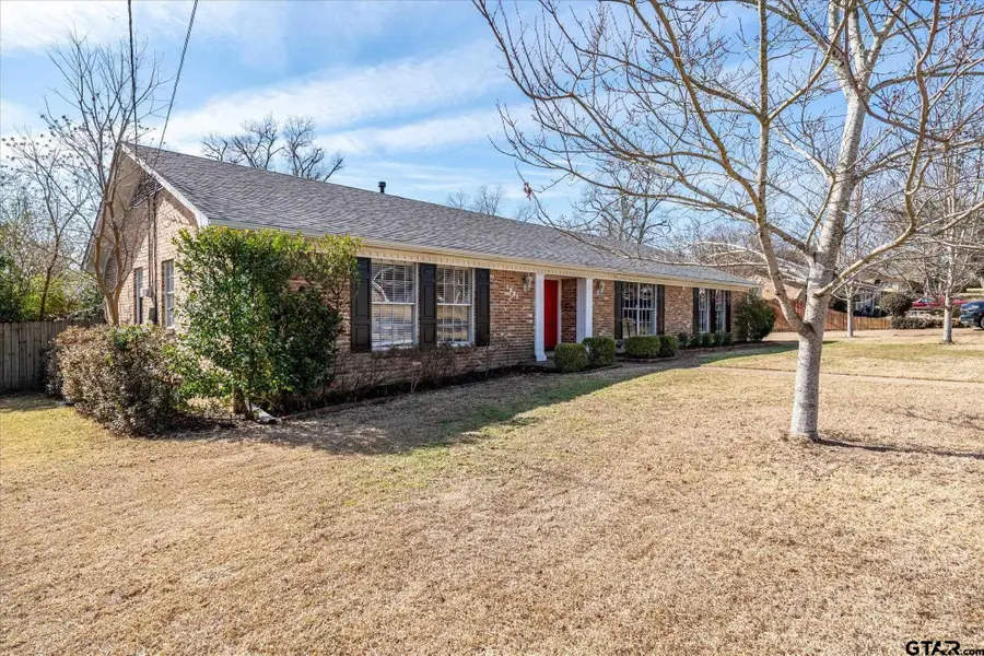 1921 Sterling Dr., Tyler, TX 75701 - #3