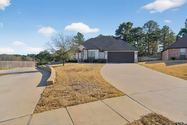 7373 Hearthstone Ln, Tyler, TX 75703