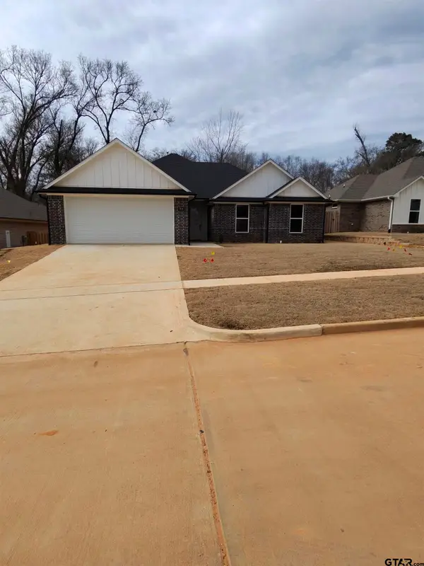 904 Alex Dr, Whitehouse,  75791