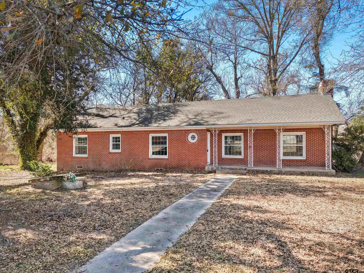 102 S Front, Overton, TX 75684 - #1