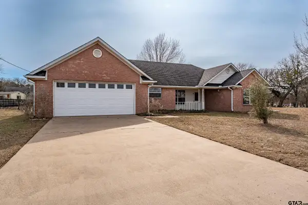 130 Pueblo Path, Holly Lake Ranch, TX 75765