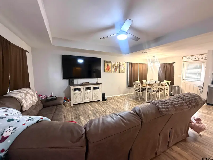 208 Sunny Ln, Mount Pleasant, TX 75455 - #2