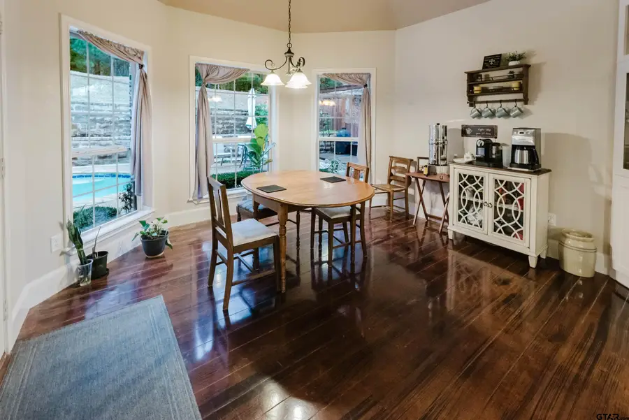 614 Huntwick Ln, Tyler, TX 75703 - #2