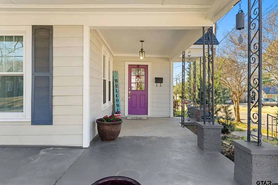 319 E 1st Street, Tyler, TX 75701 - #2