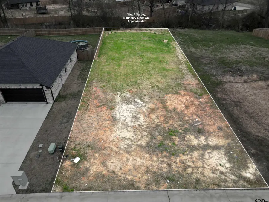 104 Arledge St, Mount Pleasant, TX 75455 - #2