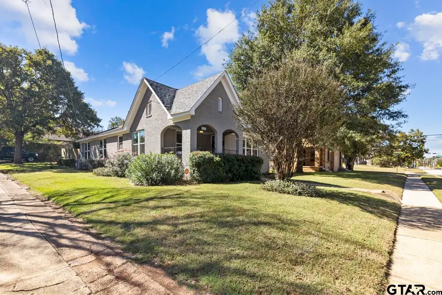 403 E Houston St., Tyler, TX 75701 - #2