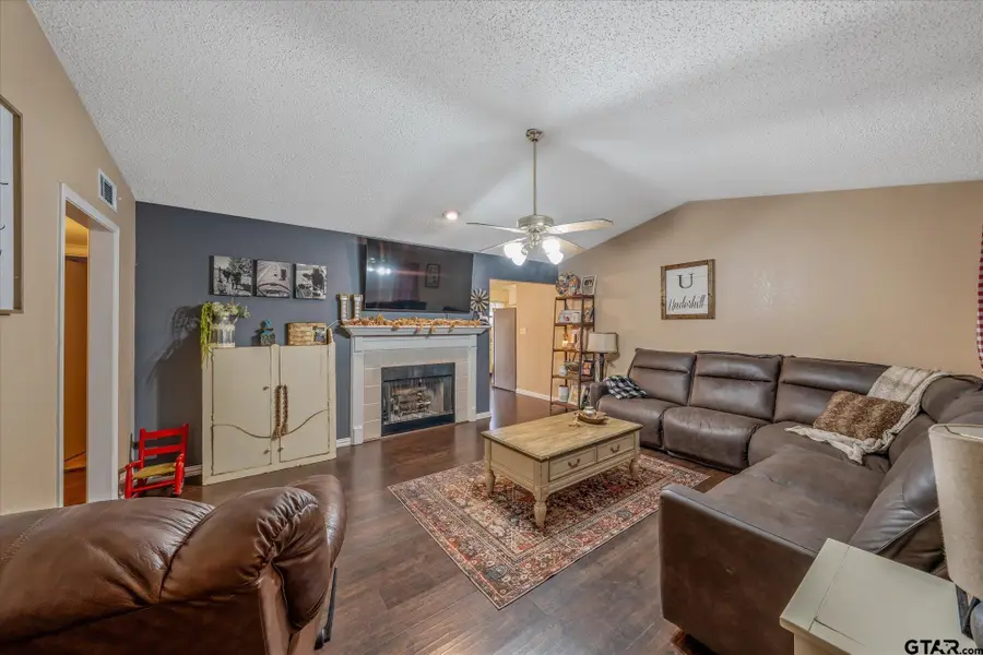 1105 Meadow Dr., Athens, TX 75751 - #3