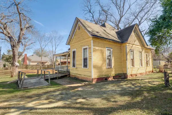 816 Louisiana St., Palestine, TX 75801