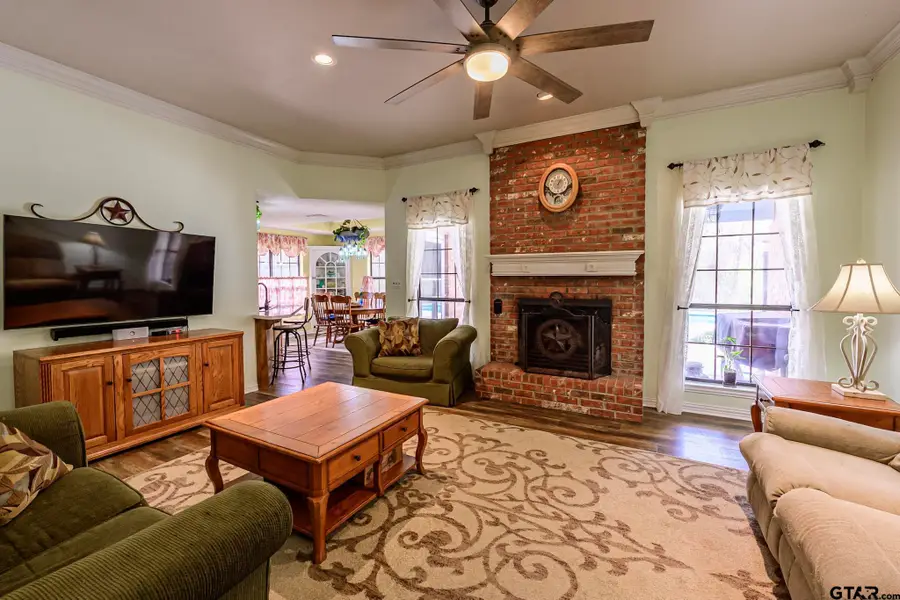 703 Kickapoo, Chandler, TX 75758 - #3