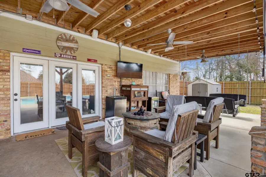 4031 Silverwood Dr., Tyler, TX 75701 - #3