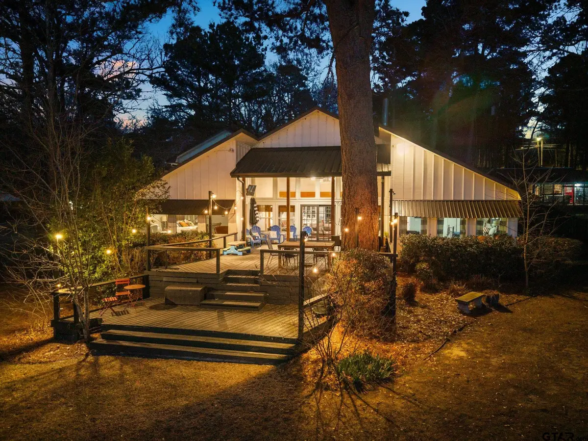 1805 E Lake Dr, Gladewater, TX 75647 - #1