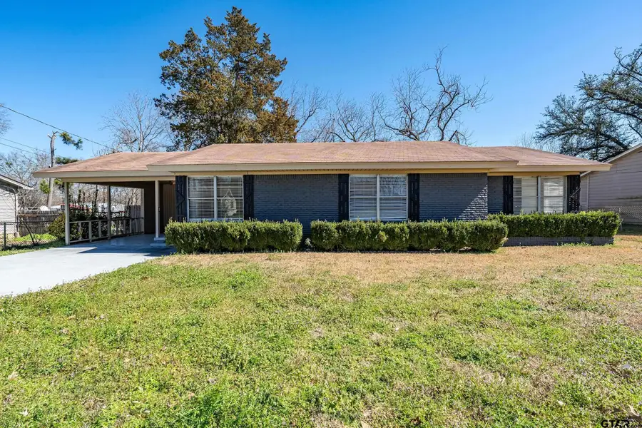 112 Lakeview St., Whitehouse, TX 75791 - #2