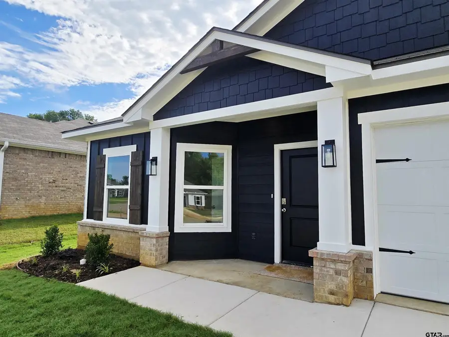 1103 Park Meadows Dr., Whitehouse, TX 75791 - #2