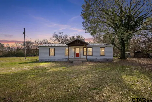 11867 Cherokee Way, Lindale, TX 75771