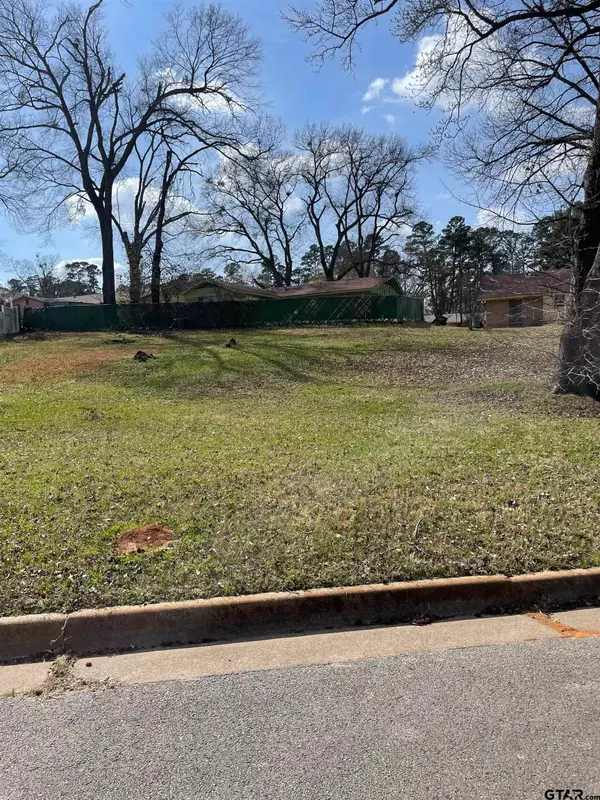 2426 Breckenridge, Tyler, TX 75702