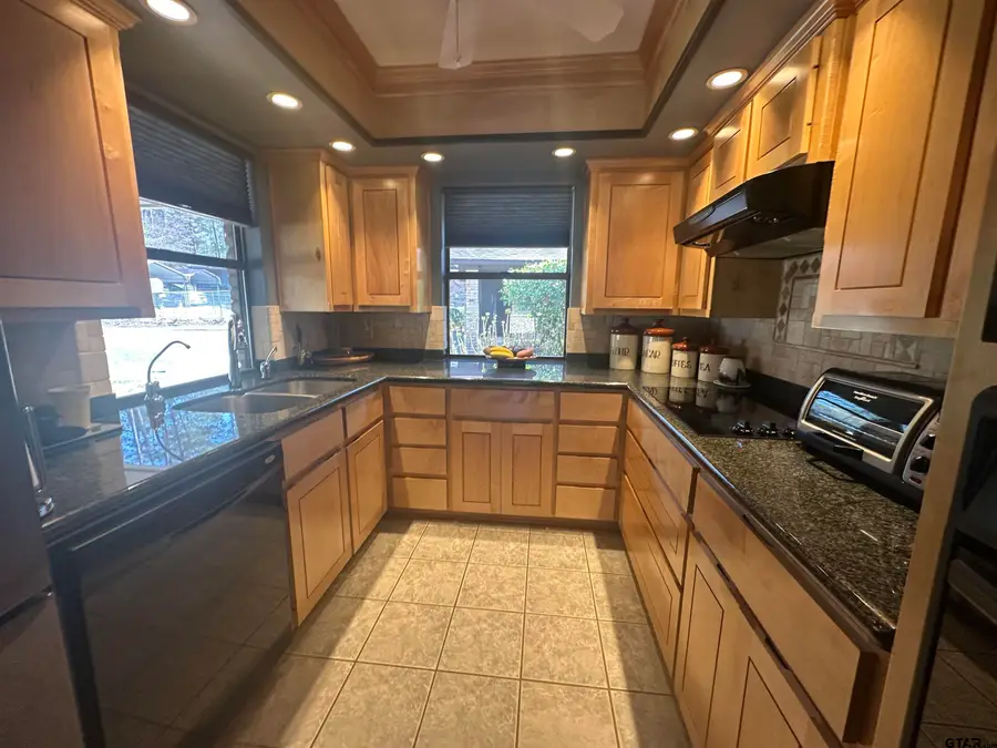 157 Lago Vista, Jacksonville, TX 75766 - #2