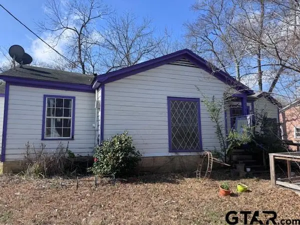 2301 W Rosemont, Tyler, TX 75702