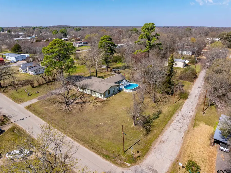 609 E Quitman St., Alba, TX 75410 - #3