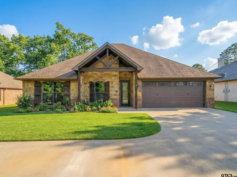 2114 W Hawkins Pkwy, Longview, TX 75605 - #2