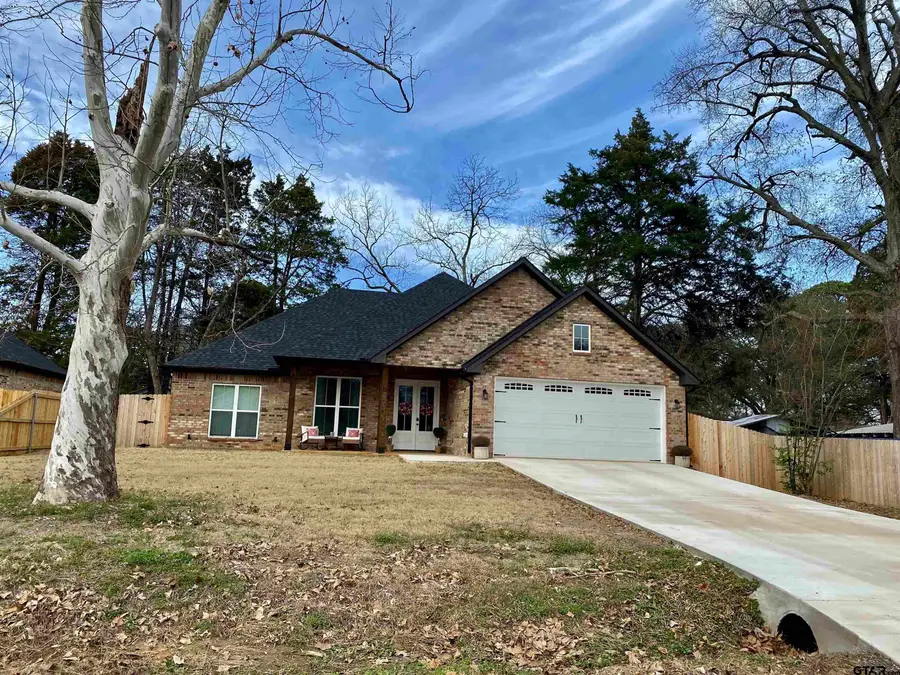 702 Davis Ave, Quitman, TX 75783 - #2