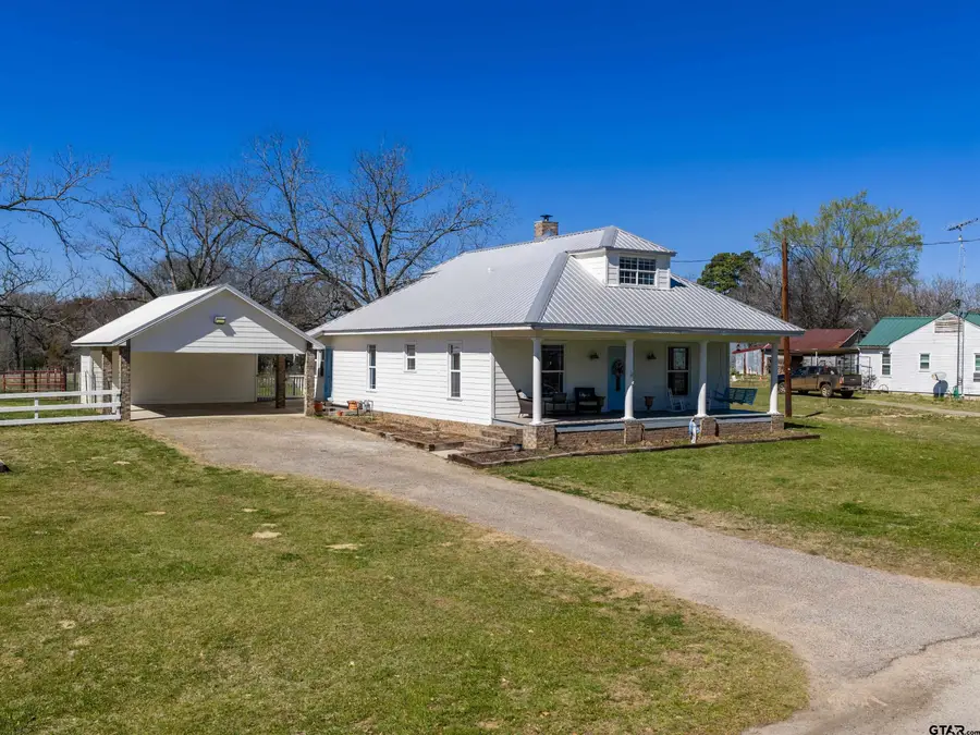 117 Starnes St., Winona, TX 75792 - #2