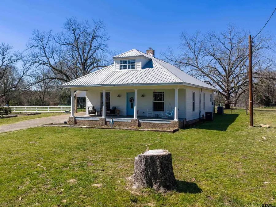 117 Starnes St., Winona, TX 75792 - #3