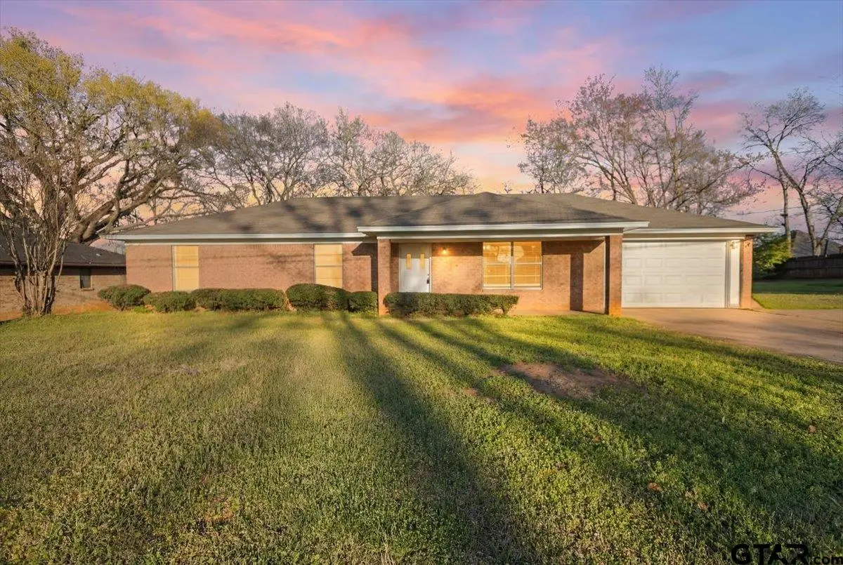 897 Christopher Dr, Whitehouse, TX 75791 - #1