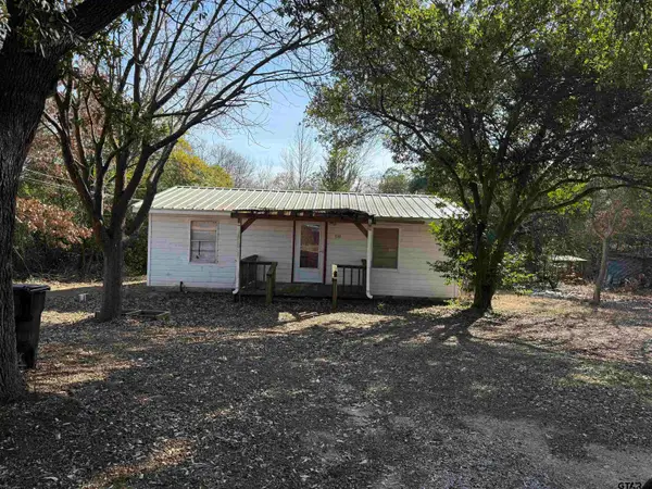 733 Mallory St, Lindale, TX 75771