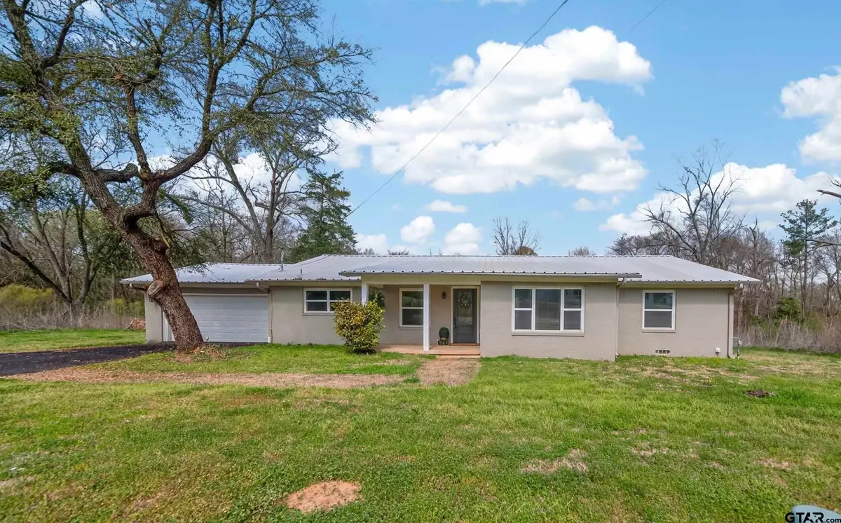 805 E Duval, Troup, TX 75789 - #1