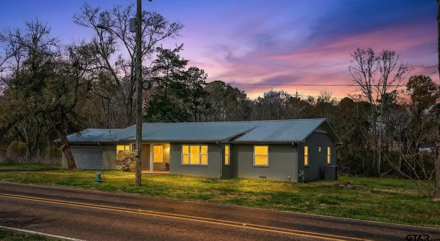 805 E Duval, Troup, TX 75789 - #2