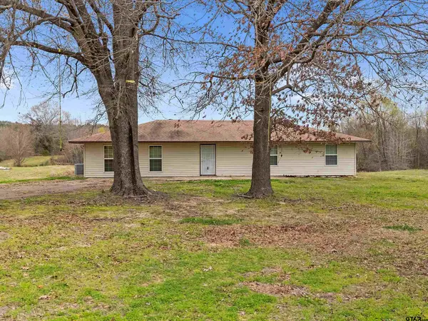7693 S County Road 374, Henderson, TX 75654