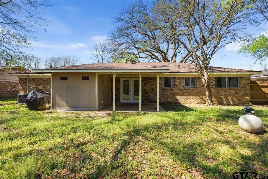 1506 Fuller Dr, Longview, TX 75602 - #2