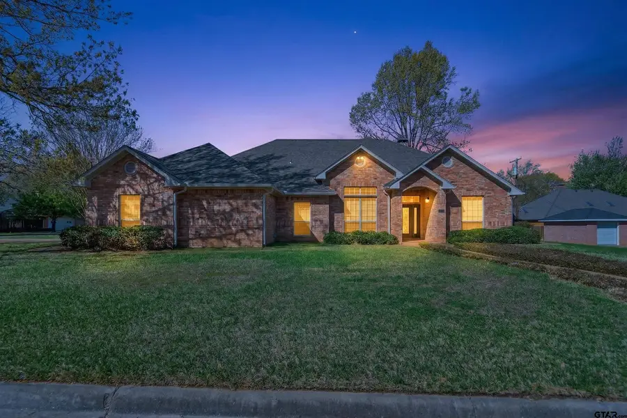 1106 Lonnie Dr, Athens, TX 75752 - #2