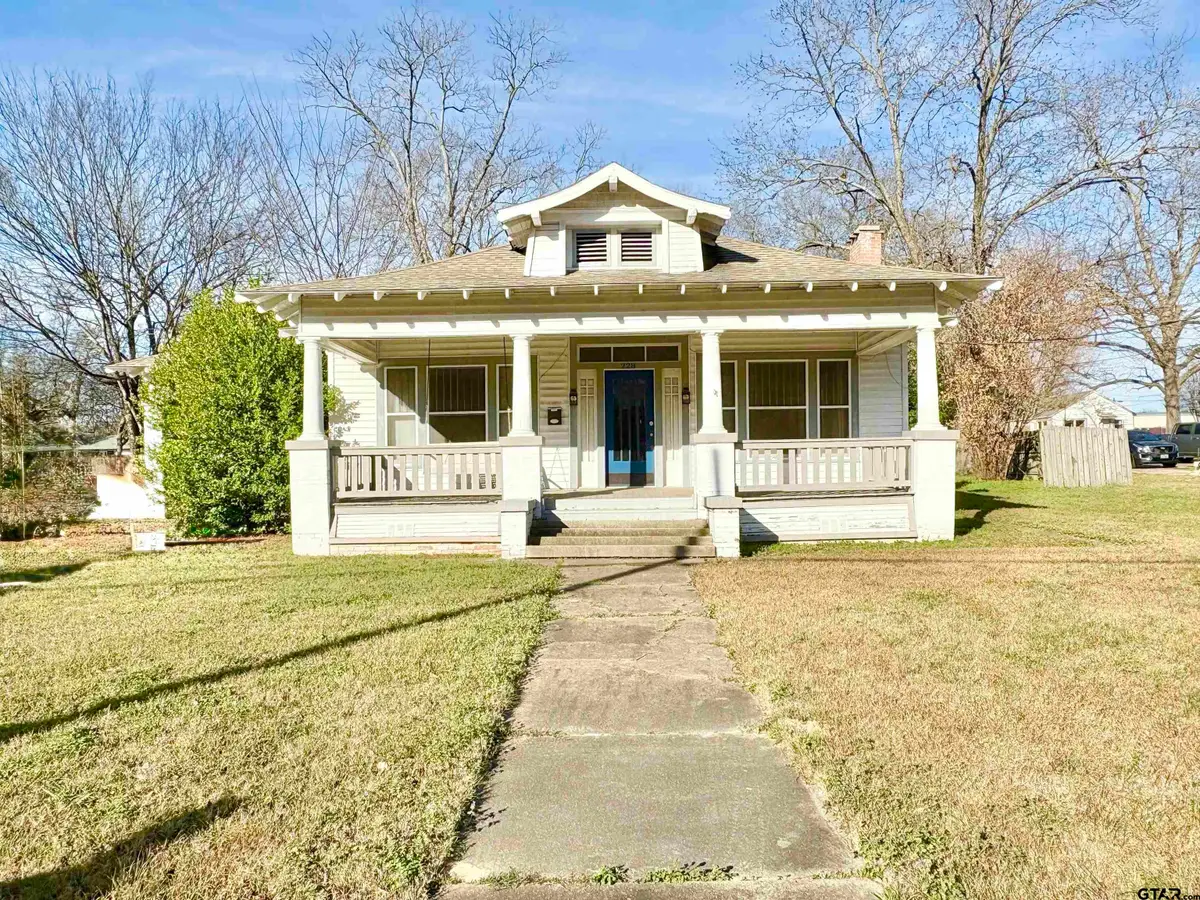 228 N TEXAS, Pittsburg, TX 75686 - #1